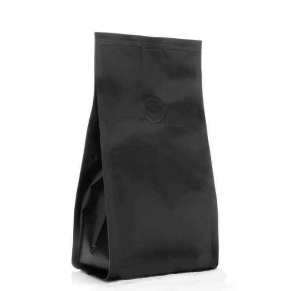 Quadro bag black matt with valve