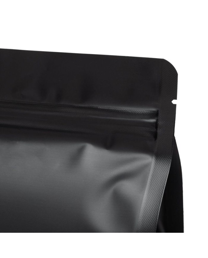 BP matt bag black with ZIP and valve